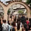 Μαζωνάκης: Χιλιάδες κόσμος στη Νίκαια για την υποδοχή της σορού του