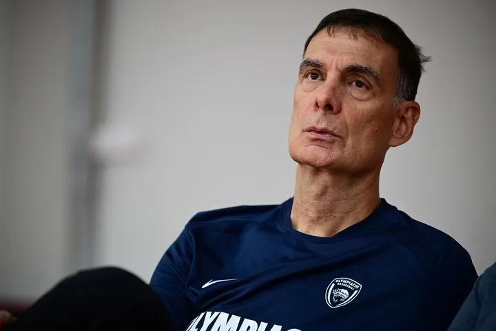 Μπαρτζώκας: “Eίμαι πολύ χαρούμενος για το ρόστερ που έχουμε, ο στόχος μένει πάντα ο ίδιος”