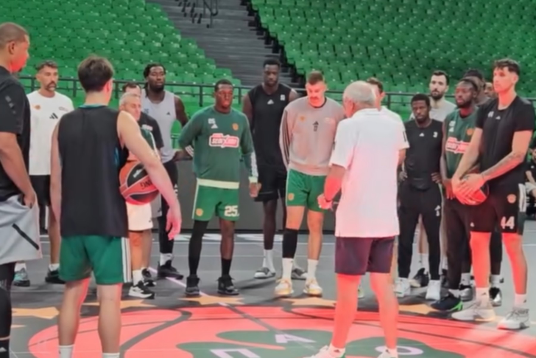 Με Ναν το shoot around του Παναθηναϊκού AKTOR                                          Με Ναν το shoot around του Παναθηναϊκού AKTOR