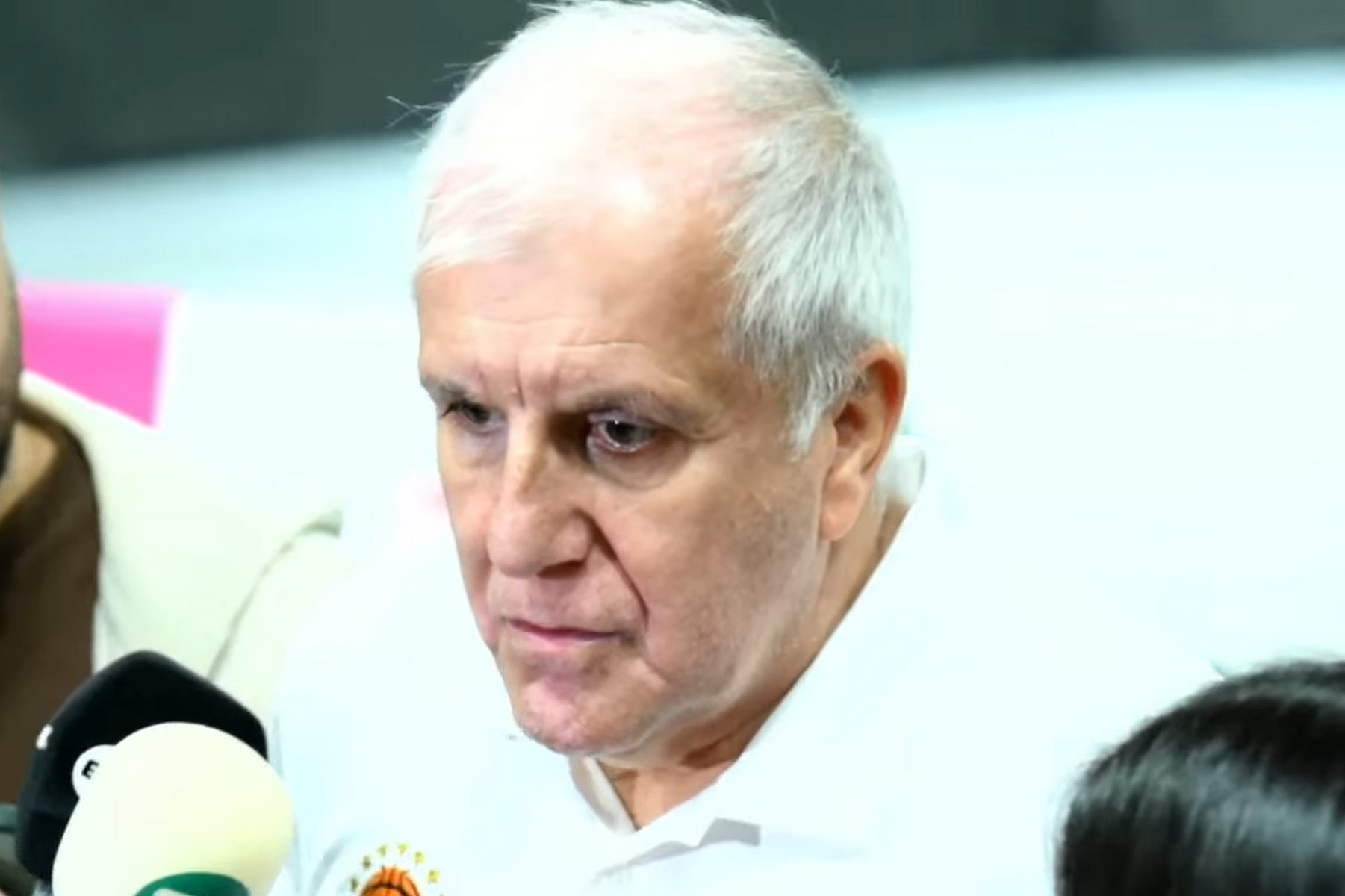 Ομπράντοβιτς: “Πολλοί παίκτες είναι εκτός, αλλά δεν θα κλάψουμε γι’ αυτό”                                          Ομπράντοβιτς: “Πολλοί παίκτες είναι εκτός, αλλά δεν θα κλάψουμε γι’ αυτό”