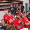 Παρακολουθούν το φιλικό της Αρμάνι Μιλάνο οι παίκτες του Ολυμπιακού – Αποθέωση για τον Μπαρτζώκα
