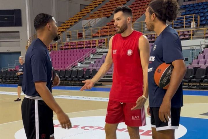 Ολυμπιακός: Η ανάρτηση της ΚΑΕ μετά την επανένωση των ερυθρόλευκων με Πίτερς και Ράιτ