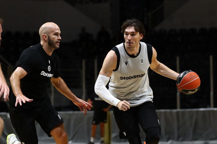 Τα πλάνα από την ανοιχτή προπόνηση του ΠΑΟΚ πριν το πρώτο επίσημο τζάμπολ