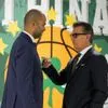 EuroLeague: Το τετ-α-τετ του Βασίλη Παρθενόπουλου με τον Τόνι Πάρκερ πριν από την έναρξη του παιχνιδιού του Παναθηναϊκού AKTOR με τη Βιλερμπάν