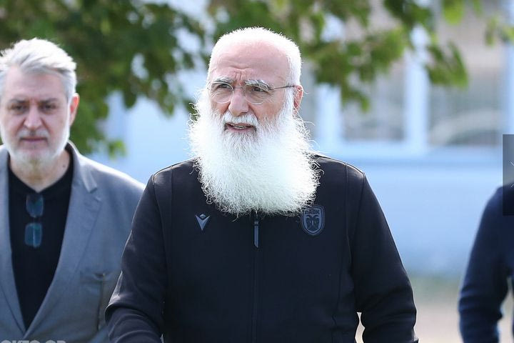 ΠΑΟΚ: Ο Σαββίδης στην προπόνηση του Δικεφάλου, μίλησε με παίκτες και επιτελείο