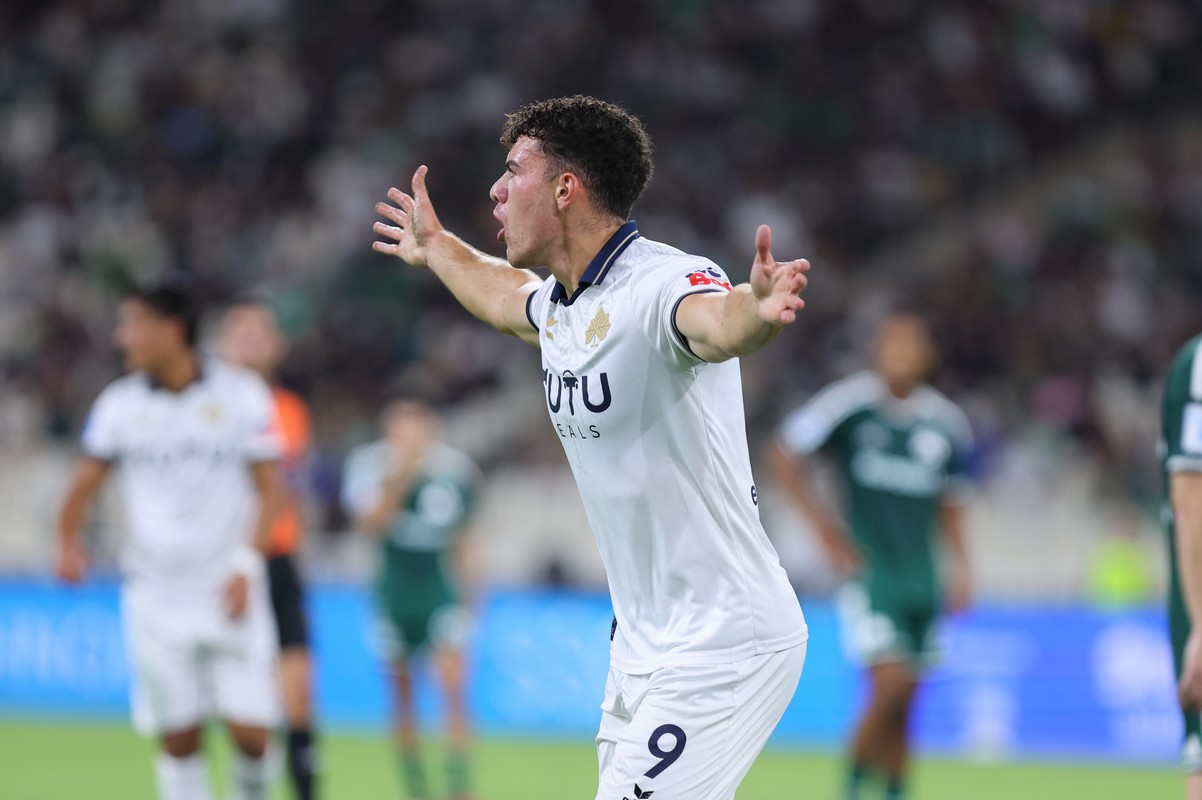 Ισοφάρισε σε 1-1 η Κηφισιά με τον Θεοδωρίδη, μετά τον λάθος υπολογισμό του Φαν Ντρόγκελεν                                          Ισοφάρισε σε 1-1 η Κηφισιά με τον Θεοδωρίδη, μετά τον λάθος υπολογισμό του Φαν Ντρόγκελεν