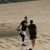 Tο τετ α τετ του τραυματία Σάββα Καμπερίδη με τον Λούκα Βιλντόσα – Η φωτογραφία του SPORT24