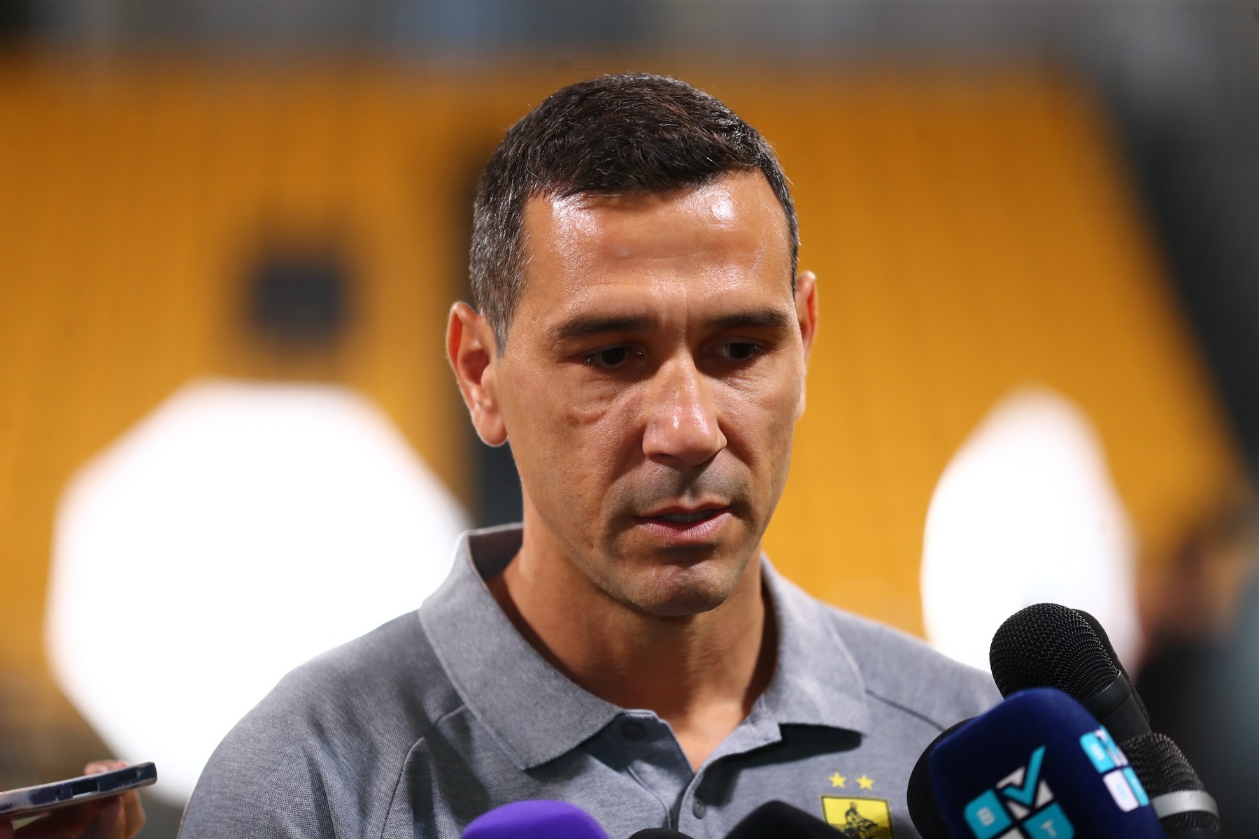 Ζήσης: "O πήχης είναι ψηλά και δεν πρέπει να κρυβόμαστε πίσω από το δάχτυλό μας"                                          Ζήσης: "O πήχης είναι ψηλά και δεν πρέπει να κρυβόμαστε πίσω από το δάχτυλό μας"