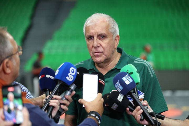Ομπράντοβιτς: “Ρογκαβόπουλος και Μωραΐτης είναι διαθέσιμοι, να παλέψουμε όπως το ματς με τον ΠΑΟΚ”