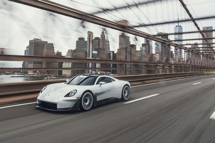 Porsche Mission S: Μια πρώτη ματιά στο μέλλον των “κεντρομήχανων” σπορ αυτοκινήτων
