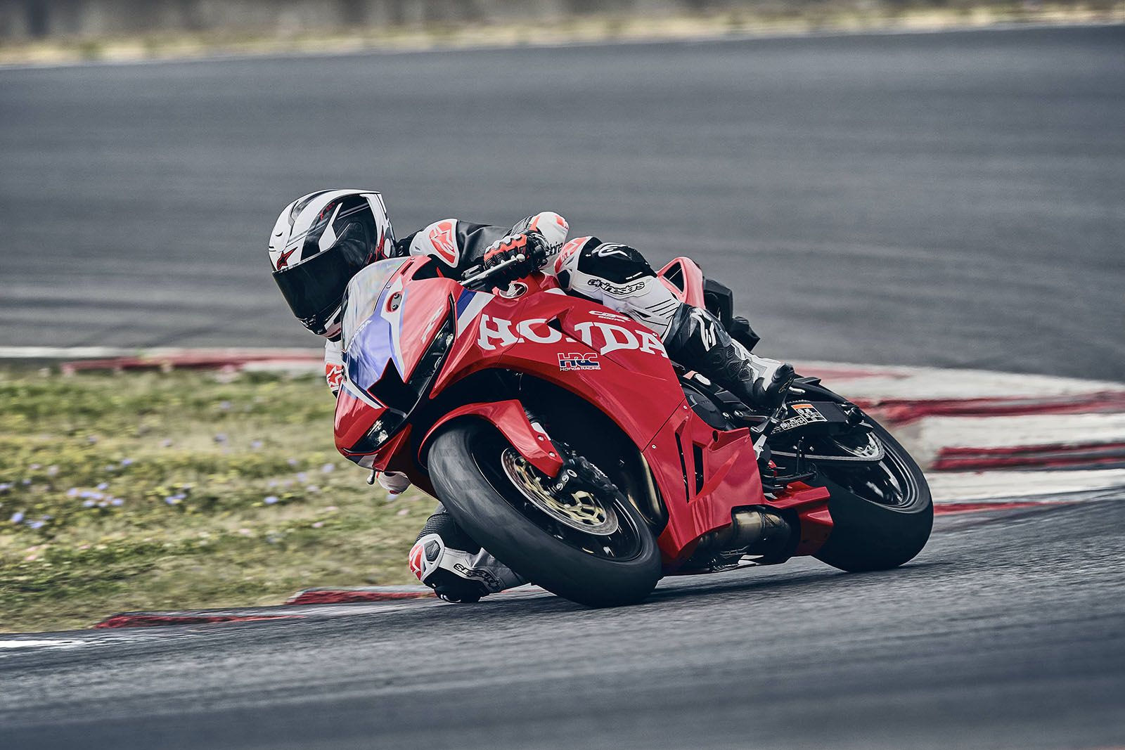 Honda CBR600RR: Τι περιλαμβάνει η αναβάθμιση του ιαπωνικού μεσαίου supersport για το 2027