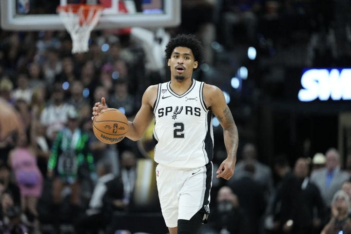 NBA: Σάλος με τις καταγγελίες για απιστία της συντρόφου του Ντίλαν Χάρπερ – Η αιχμηρή απάντηση του πατέρα του