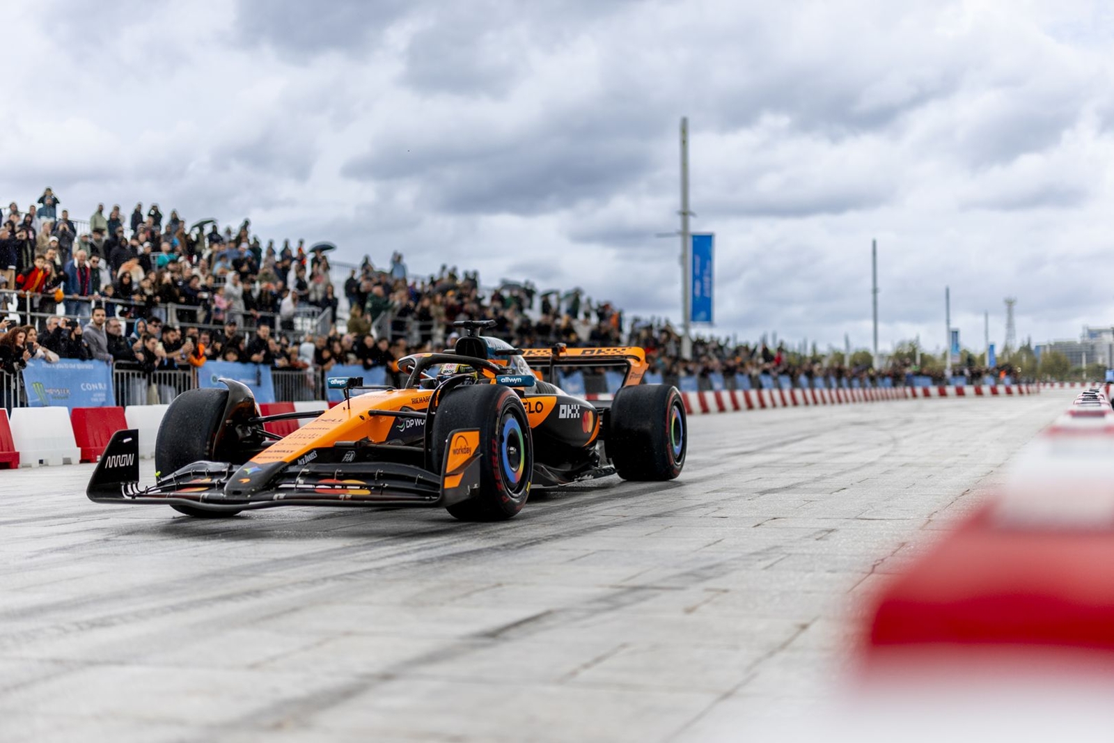 Allwyn x McLaren Racing: Όταν η κορωνίδα του motorsport "ταρακούνησε" το ΟΑΚΑ                                          Allwyn x McLaren Racing: Όταν η κορωνίδα του motorsport "ταρακούνησε" το ΟΑΚΑ