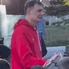 Ολυμπιακός: Δεκάδες παιδιά από ακαδημίες του Μετσόβου υποδέχθηκαν τους ερυθρόλευκους την προπόνηση πριν από το ματς με τον Βίκο
