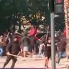 Λεβάντε – Σεβίλλη: Άγριες συμπλοκές με κοντάρια και καδρόνια μεταξύ οπαδών των δύο ομάδων έξω από το γήπεδο