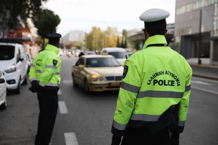Νέος Κ.Ο.Κ.: Πάνω από 1.900 κλήσεις για κράνος σε μια εβδομάδα- Οι παραβάτες ανά περιοχή