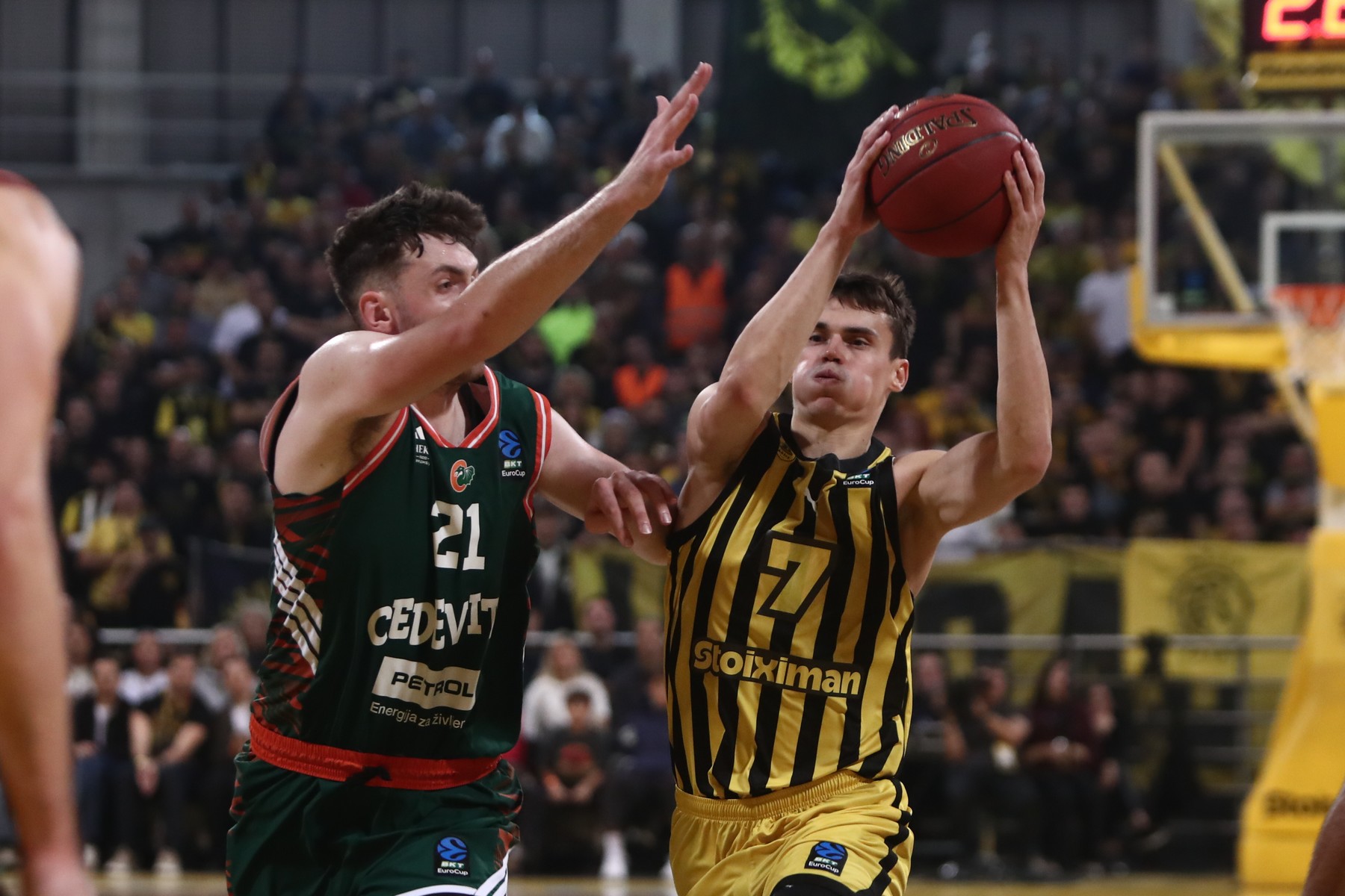Με μαέστρο Ντιμιτρίεβιτς και MVP Ρόμπινσον-Ερλ ο Άρης καθάρισε την Τσεντεβίτα και έμεινε αήττητος στο EuroCup                                          Με μαέστρο Ντιμιτρίεβιτς και MVP Ρόμπινσον-Ερλ ο Άρης καθάρισε την Τσεντεβίτα και έμεινε αήττητος στο EuroCup