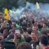 Ολυμπιακός – Παναθηναϊκός: Έπεσε το ξενοδοχείο της πράσινης αποστολής, χαμός από φιλάθλους του τριφυλλιού πριν το ντέρμπι αιωνίων