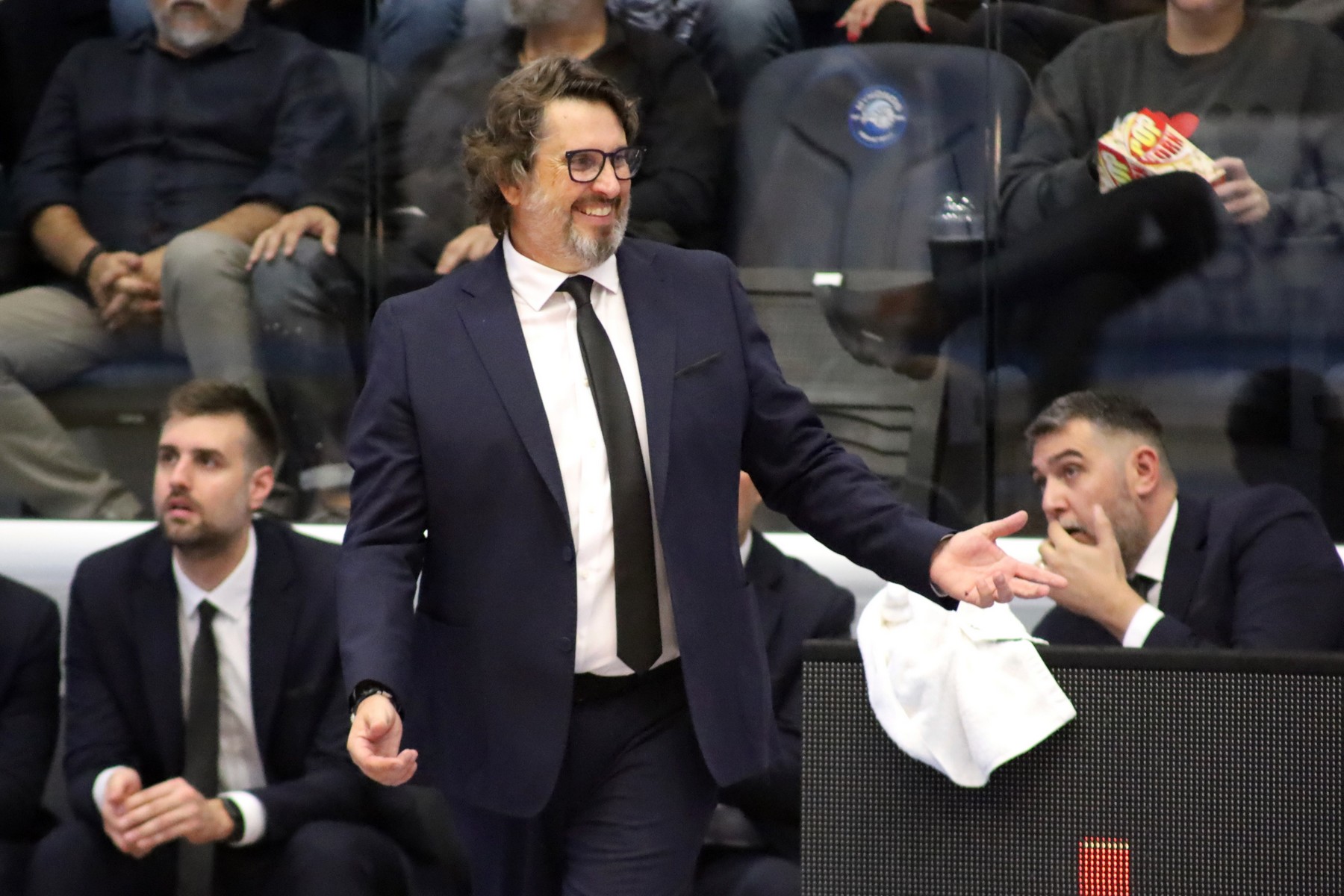 Τρινκιέρι: "Δώσαμε την ευκαιρία στη Μύκονο Betsson να πιστεύει για τη νίκη, οι παίκτες μου έβαλαν μεγάλα σουτ"                                          Τρινκιέρι: "Δώσαμε την ευκαιρία στη Μύκονο Betsson να πιστεύει για τη νίκη, οι παίκτες μου έβαλαν μεγάλα σουτ"