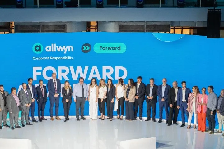 Forward από την Allwyn: Ανοιχτές οι αιτήσεις για τον νέο κύκλο – Μικρομεσαίες ελληνικές επιχειρήσεις καλούνται να κάνουν το επόμενο βήμα ανάπτυξης