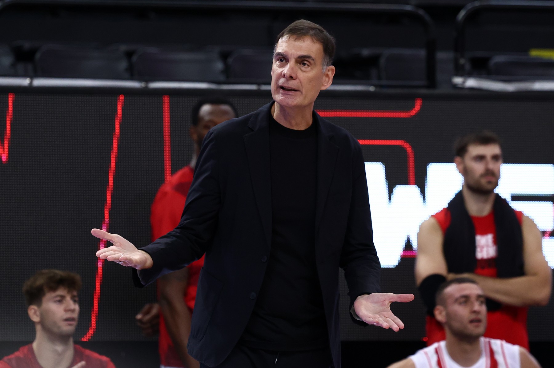 Μπαρτζώκας: “Αυτό που χρειάζεται σε αυτά τα παιχνίδια είναι το rotation να μην μειώνει το επίπεδο της ομάδας”