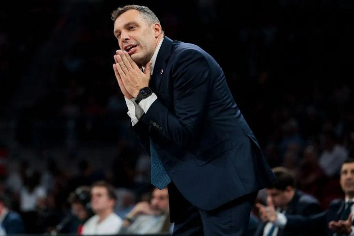 EuroLeague: Η Μπασκόνια απέλυσε τον Πάολο Γκαλμπιάτι