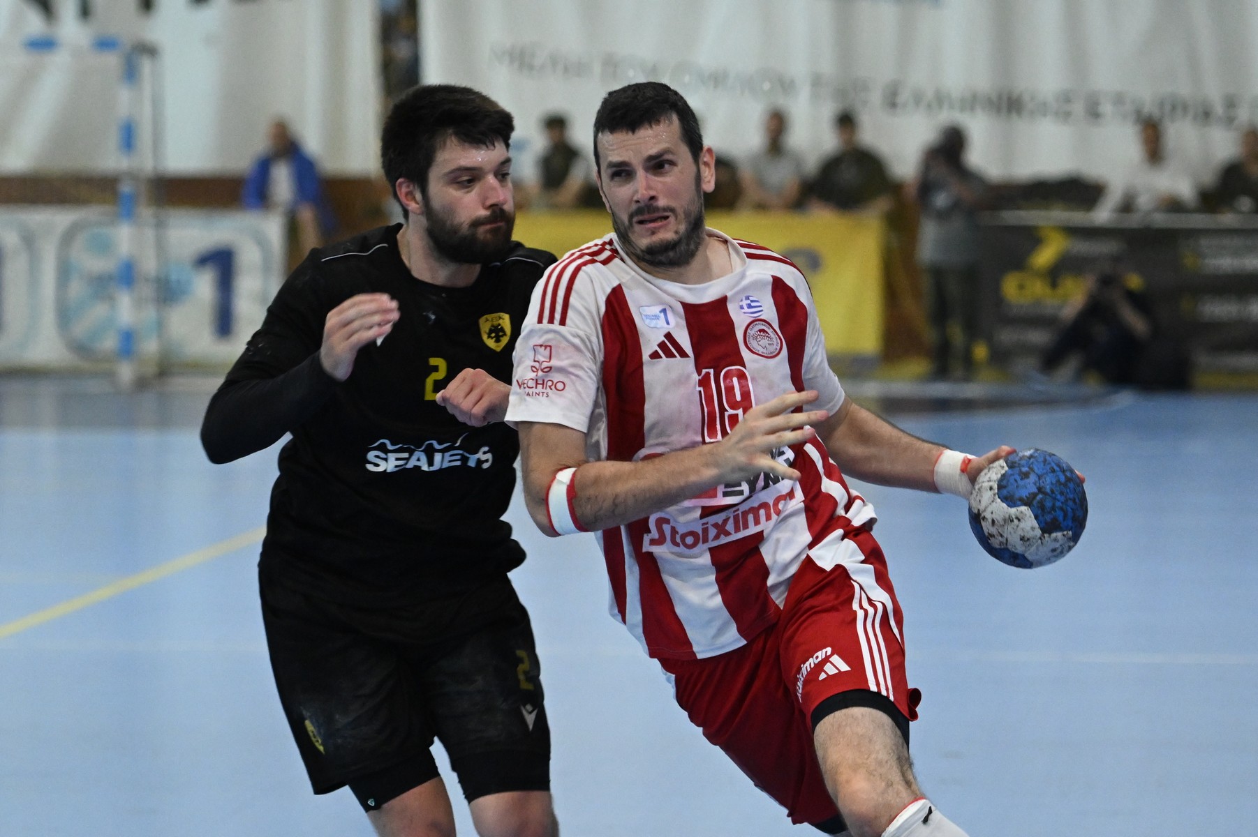 Πού θα δείτε το μεγάλο ντέρμπι της Handball Premier ανάμεσα σε Ολυμπιακό και ΑΕΚ                                          Πού θα δείτε το μεγάλο ντέρμπι της Handball Premier ανάμεσα σε Ολυμπιακό και ΑΕΚ