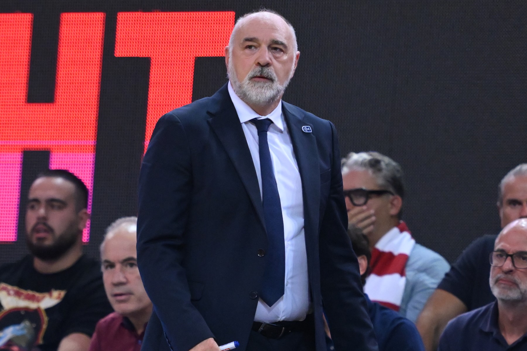 Λάσο: "Πιστεύω πως ο κόσμος του Ολυμπιακού στηρίζει την ομάδα του όπου και αν παίζει"                                          Λάσο: "Πιστεύω πως ο κόσμος του Ολυμπιακού στηρίζει την ομάδα του όπου και αν παίζει"