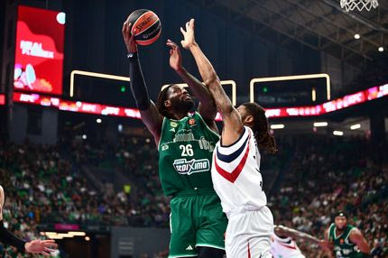 Μαχητής Λεσόρ: Το goaltending που έδωσε προβάδισμα στον Παναθηναϊκό AKTOR στο τελευταίο λεπτό του ματς με την Αρμάνι