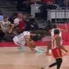 EuroLeague: Η πρώτη αντίδραση του Μάικ Τζέιμς μετά τον ανατριχιαστικό τραυματισμό του
