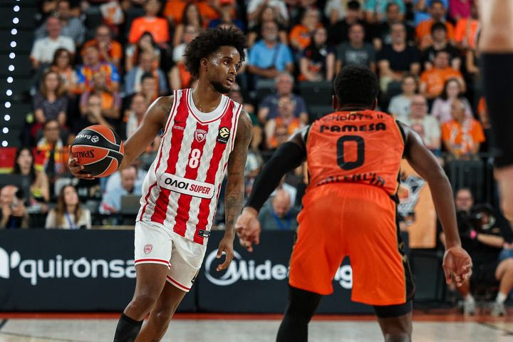 Αυτά έκανε ο Μοντέρο στην επιστροφή του στη Roig Arena με τη φανέλα του Ολυμπιακού