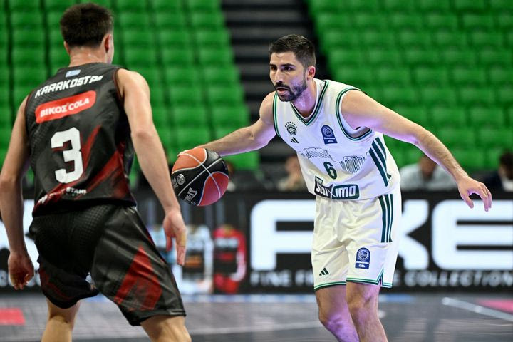 Μαέστρος ο Μωραΐτης: Μοίρασε 10 ασίστ στην 100άρα του Παναθηναϊκού AKTOR κόντρα στον Βίκο