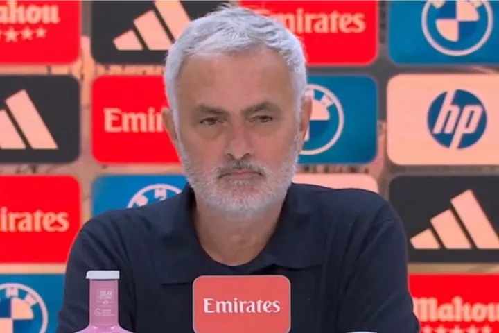 Μουρίνιο: “Αν συμβεί κάτι που θα μας ευνοήσει δεν θα έχω πρόβλημα να το πω, αλλά νομίζω ότι το αντίθετο συμβαίνει πιο συχνά”