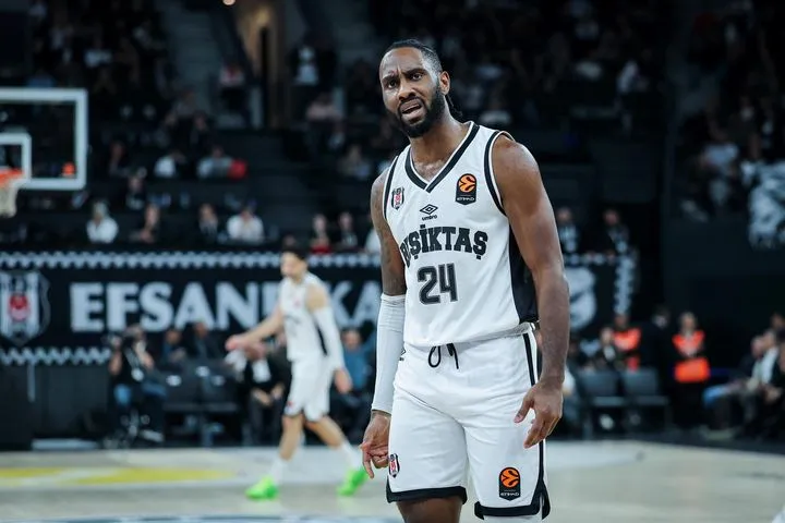 Μπεσίκτας – Τραμπζονσπόρ 90-81: Ο Νόουελ νίκησε τον Κάναν και η ομάδα του Αλιμπίγιεβιτς έκανε την πρώτη της νίκη στο τουρκικό πρωτάθλημα