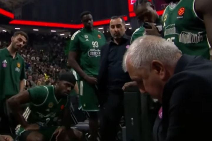 Το τάιμ άουτ του Ομπράντοβιτς πριν το καθοριστικό καλάθι κόντρα στην Αρμάνι – Τι είπε ο Ζοτς σε Ναν και Φρανσίσκο