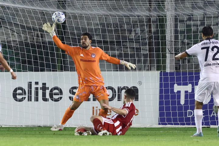 Κοντά στο 1-0 η Κηφισιά: Η ενστικτώδης επέμβαση του Ορτέγκα στο σουτ του Χριστόπουλου μετά από λάθος του Τσικίνιο