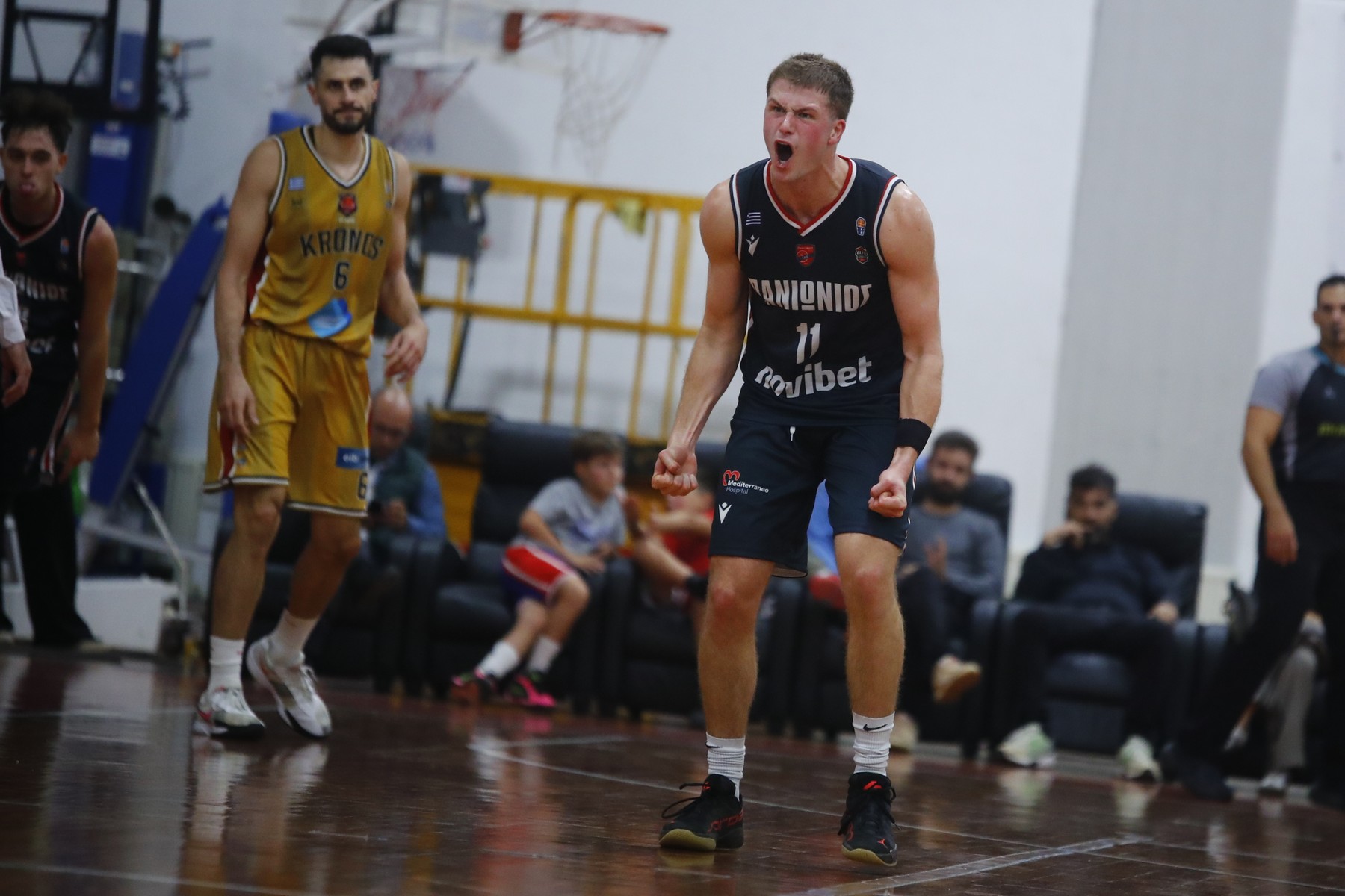 Με το δεξί ξεκίνησε ο Πανιώνιος την εφετινή Elite League, κάνοντας διπλό στην έδρα του Κρόνου                                          Με το δεξί ξεκίνησε ο Πανιώνιος την εφετινή Elite League, κάνοντας διπλό στην έδρα του Κρόνου