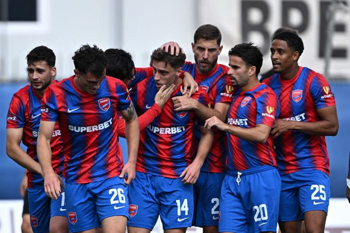 Superbet League 2: Νίκη Βόλου – Πανιώνιος και ΠΑΟΚ Β – Απόλλων Καλαμαριάς με Super Ενισχυμένες Αποδόσεις* έως 4.75