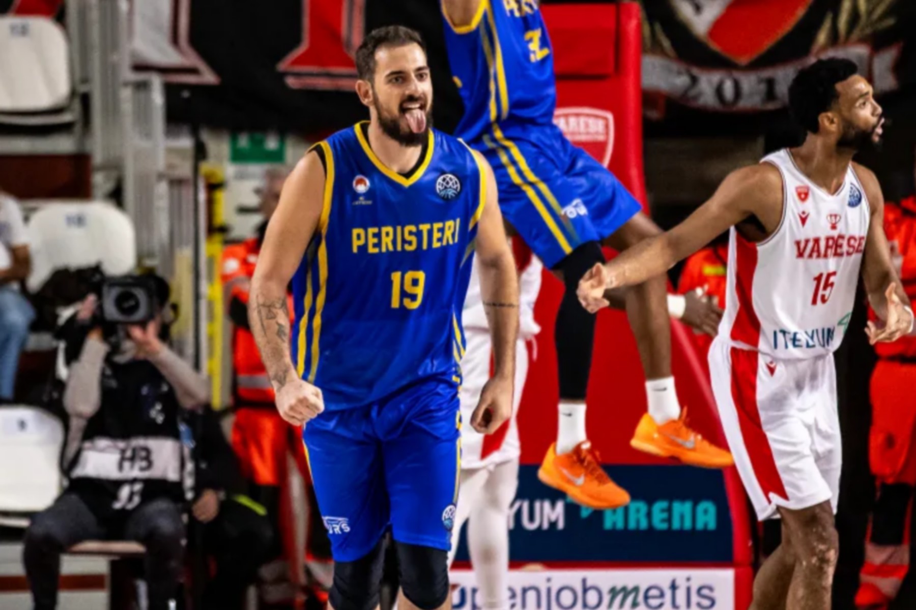 Το Περιστέρι Betsson επέστρεψε από το -15, νίκησε τη Βαρέζε και συνεχίζει νικηφόρα στο BCL                                          Το Περιστέρι Betsson επέστρεψε από το -15, νίκησε τη Βαρέζε και συνεχίζει νικηφόρα στο BCL