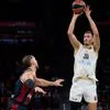 Μπασκόνια – Ντουμπάι 79-93: Ο Πετρούσεβ ξέσπασε και η ομάδα του Πασκουάλ έφυγε με το διπλό από την Ισπανία