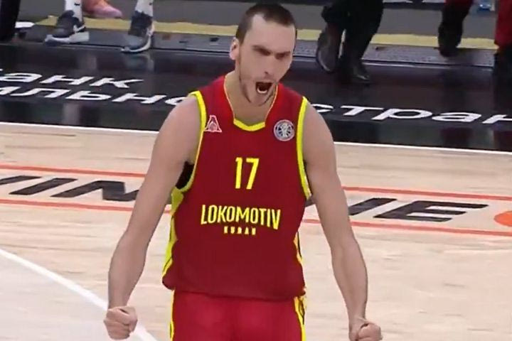 Ο Ποκουσέβσκι μπλόκαρε το τελευταίο σουτ και χάρισε τη νίκη στη Λοκομοτίβ Κουμπάν επί της Ζενίτ