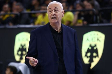 Σάκοτα: "Για πρώτη φορά ίσως, μετά από πολλά χρόνια, απέναντι σε Άρη και ΠΑΟΚ, δεν είμαστε το φαβορί"