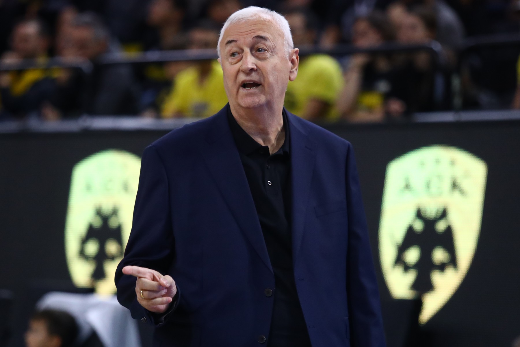 Σάκοτα: "Για πρώτη φορά ίσως, μετά από πολλά χρόνια, απέναντι σε Άρη και ΠΑΟΚ, δεν είμαστε το φαβορί"                                          Σάκοτα: "Για πρώτη φορά ίσως, μετά από πολλά χρόνια, απέναντι σε Άρη και ΠΑΟΚ, δεν είμαστε το φαβορί"