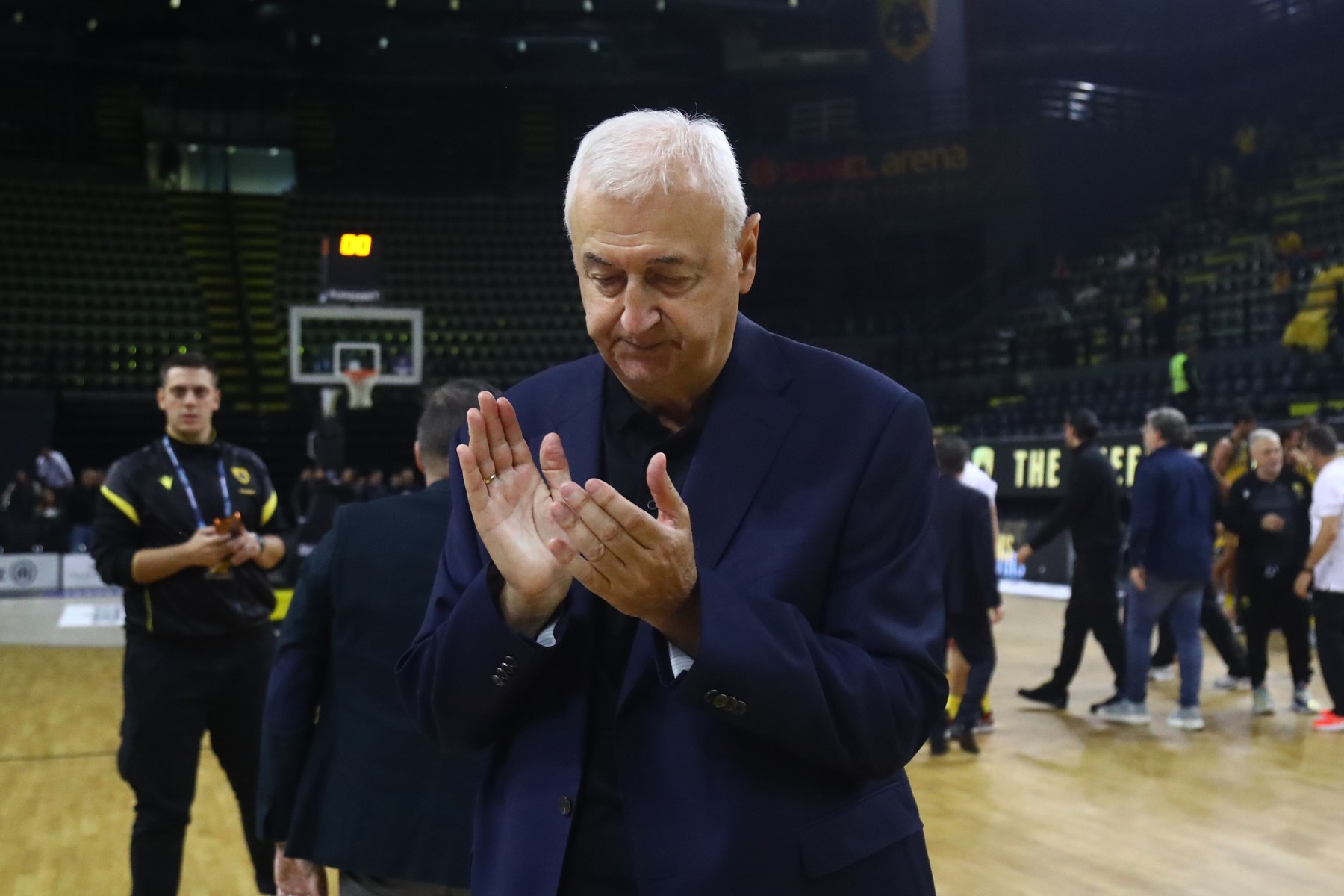 Σάκοτα: “Δεν έχουμε την πολυτέλεια άλλων ομάδων που μπορούν να αλλάξουν πρωταγωνιστές – Eυκαιρία να πάρει χρόνο ο Τσαλμπούρης”                                          Σάκοτα: “Δεν έχουμε την πολυτέλεια άλλων ομάδων που μπορούν να αλλάξουν πρωταγωνιστές – Eυκαιρία να πάρει χρόνο ο Τσαλμπούρης”