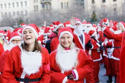 Το 2st Santa Night Run επιστρέφει στον Παπάγο με φόντο τα Χριστούγεννα και τα χαμόγελα