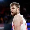 Ολυμπιακός: Αδιανόητο buzzer beater τρίποντο του Βεζένκοβ στο τέλος του πρώτου μέρους με την Μπαρτσελόνα