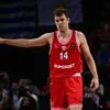 Ολυμπιακός: To τρίποντο σαν πέναλτι του Βεζένκοβ που σήκωσε στο πόδι τη Sunel Arena