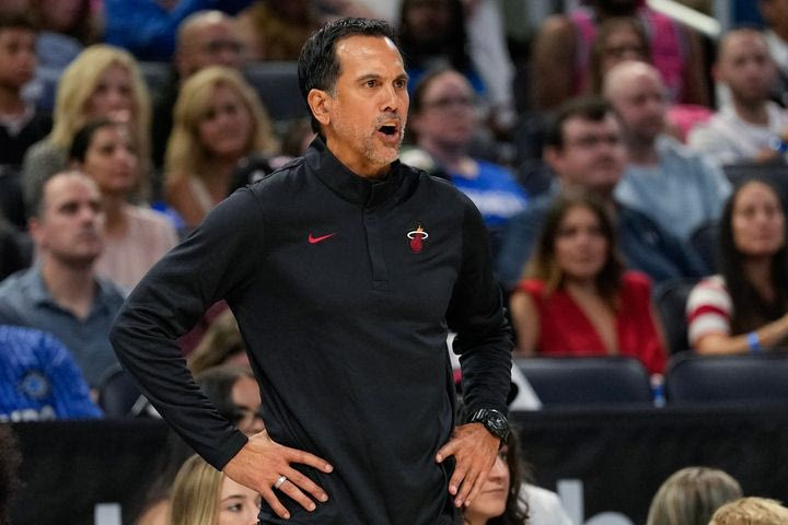 NBA: Οι Χιτ ηττήθηκαν από τους Μάτζικ με 136-115 χωρίς τον Γιάννη Αντετοκούνμπο
