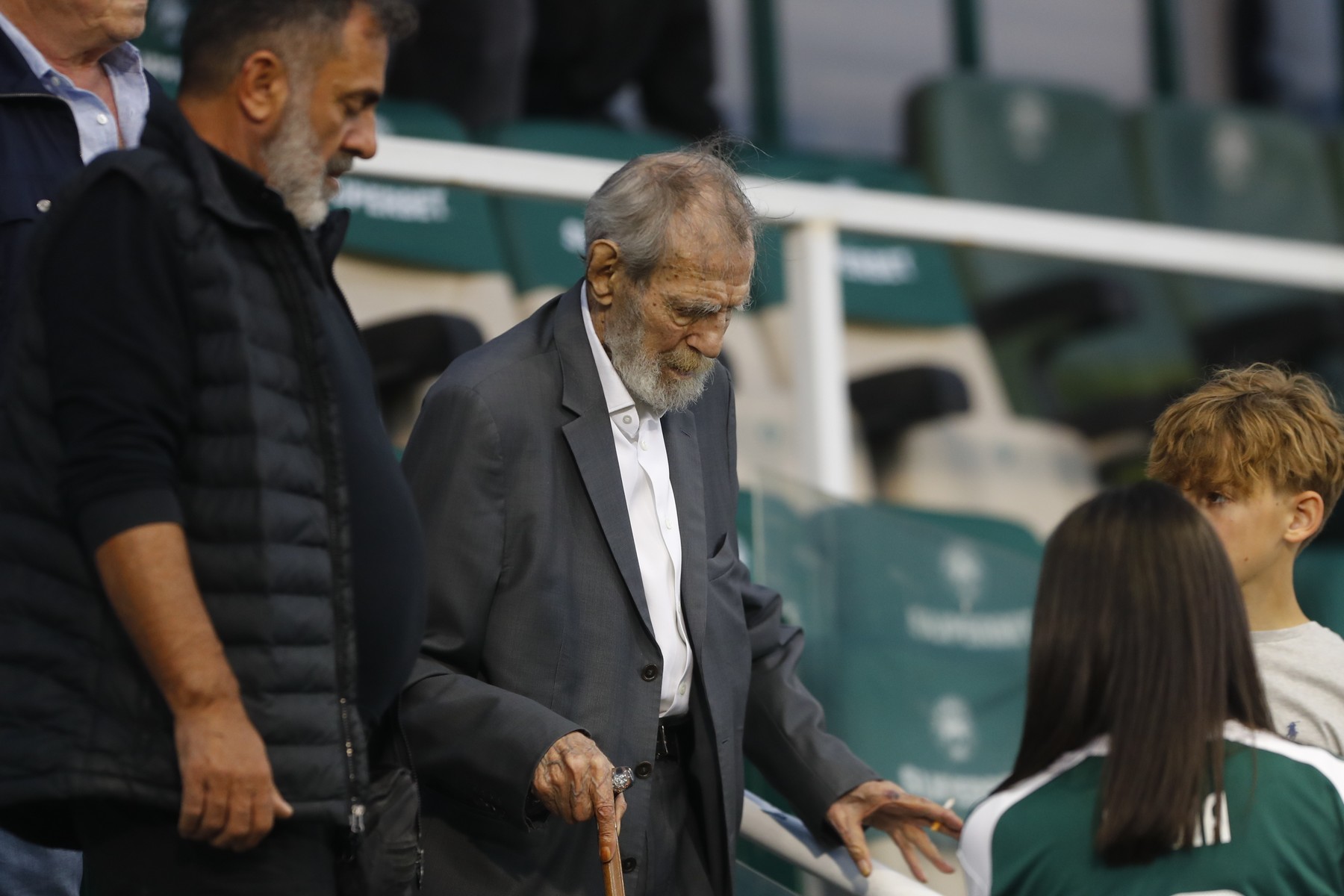 Το τελευταίο παιχνίδι του Παναθηναϊκού που είδε από κοντά ο Γιώργος Βαρδινογιάννης στο "αντίο" της Λεωφόρου                                          Το τελευταίο παιχνίδι του Παναθηναϊκού που είδε από κοντά ο Γιώργος Βαρδινογιάννης στο "αντίο" της Λεωφόρου