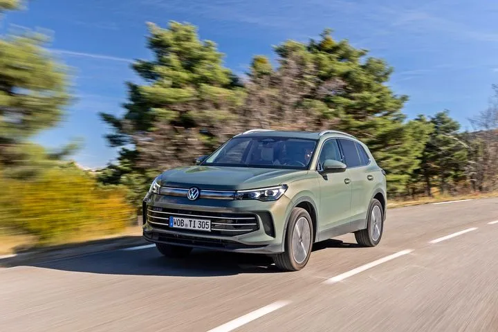 Νέα έκδοση για το Volkswagen Tiguan- Το Urban με DSG, υβριδική τεχνολογία και πλούσιο εξοπλισμό στα 34.990 ευρώ